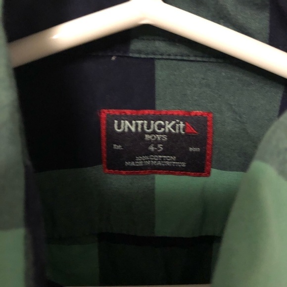 UNTUCKit boys button down size 4-5 - Picture 3 of 6